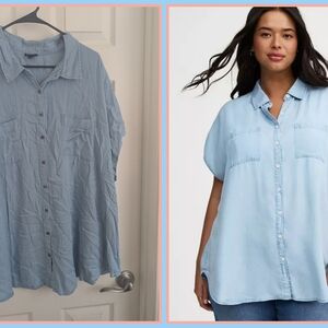 Light Blue Women's Button-Up Top